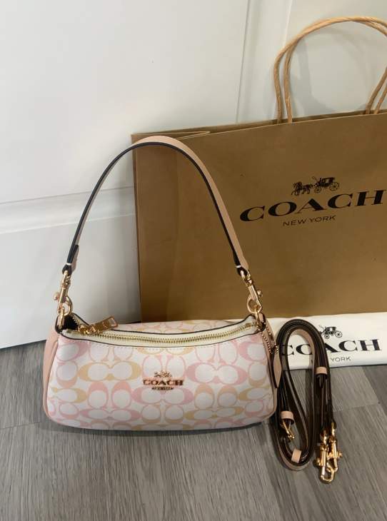 Picture of Coach Handbags _SKUfw233928176fw